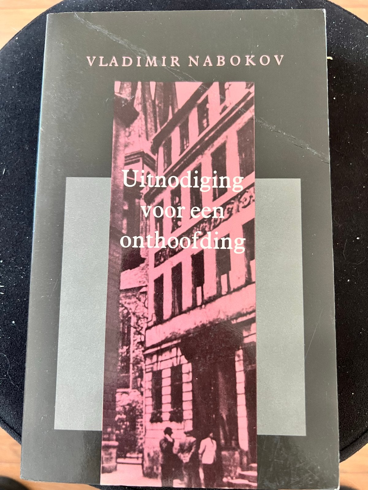 Vladimir Nabokov - Uitnodiging voor een onthoofding, Ophalen of Verzenden, Gelezen, Nederland