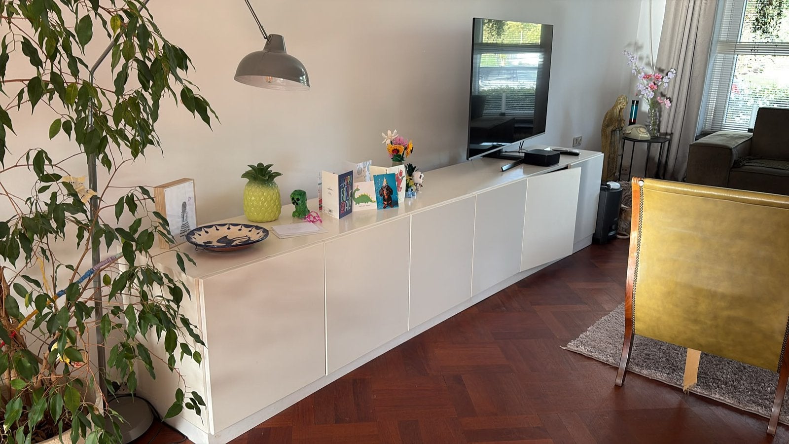 Wit dressoir XL, Huis en Inrichting, Ophalen, Met deur(en), Zo goed als nieuw, 25 tot 50 cm