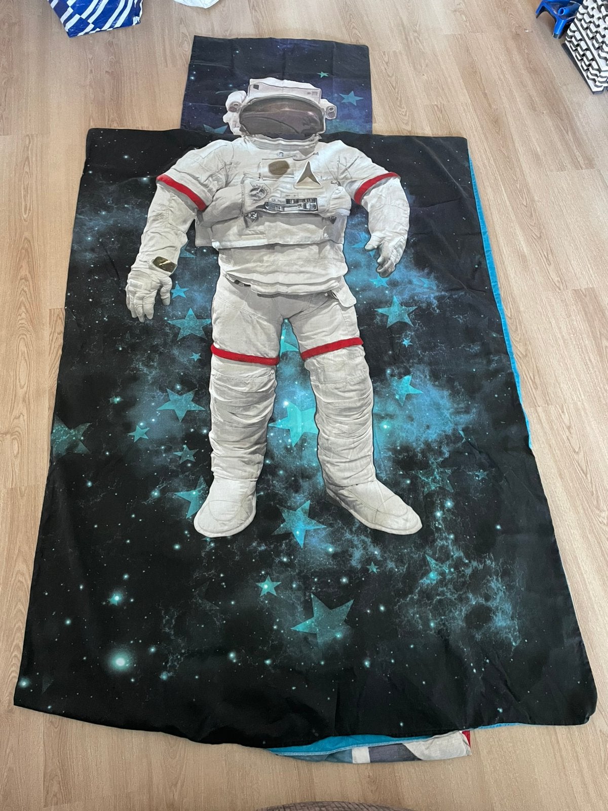 Dekbedovertrekset astronaut - nette staat - weinig gebruikt, Wasbaar, Ophalen of Verzenden, Zo goed als nieuw, Meerkleurig