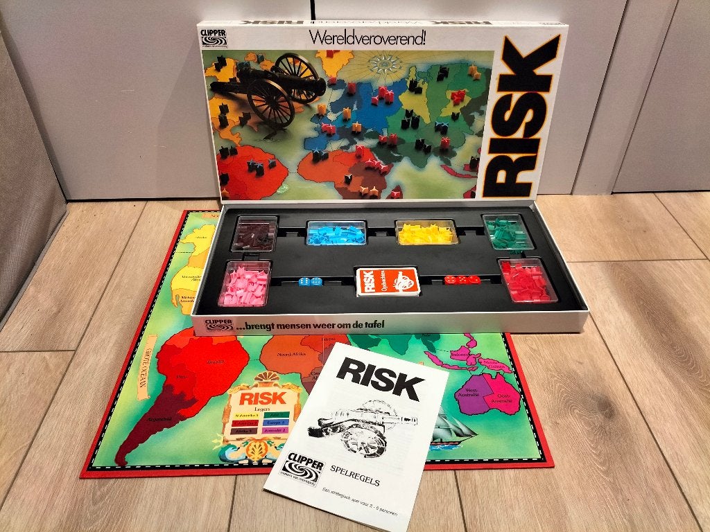 Risk - spel van Parker - grote witte doos, Een of twee spelers, Ophalen of Verzenden, Gebruikt, Parker