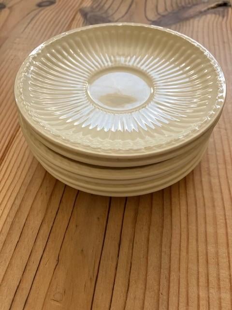 4 x Wedgwood Edme schoteltjes (13 cm), Ophalen, Gebruikt, Aardewerk, Kop(pen) en/of Schotel(s)
