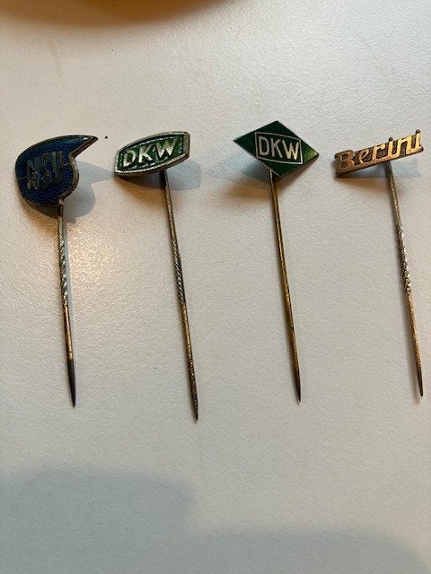 Speldjes DKW, Berini en NSU, Ophalen of Verzenden, Zo goed als nieuw, Merk, Speldje of Pin