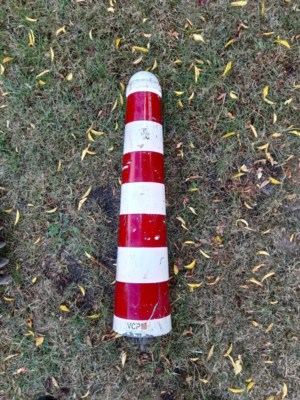 Paaltje 75 cm rood-wit gestreept, Ophalen, Gebruikt
