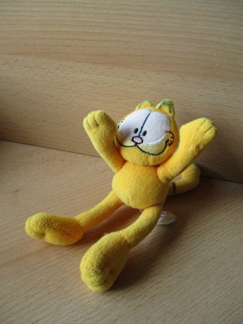 Garfield pluche 17cm  met buigzame ledenmaten  Play-By-Play, Ophalen of Verzenden, Zo goed als nieuw, Overige typen