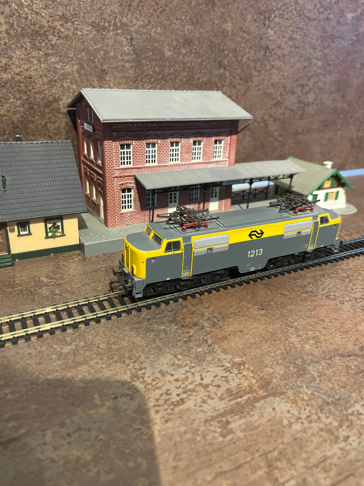 Marklin NS Locomotief 1213 - Gebruikt, veertje ontbreekt, Wisselstroom, Gebruikt, Locomotief, Ophalen of Verzenden