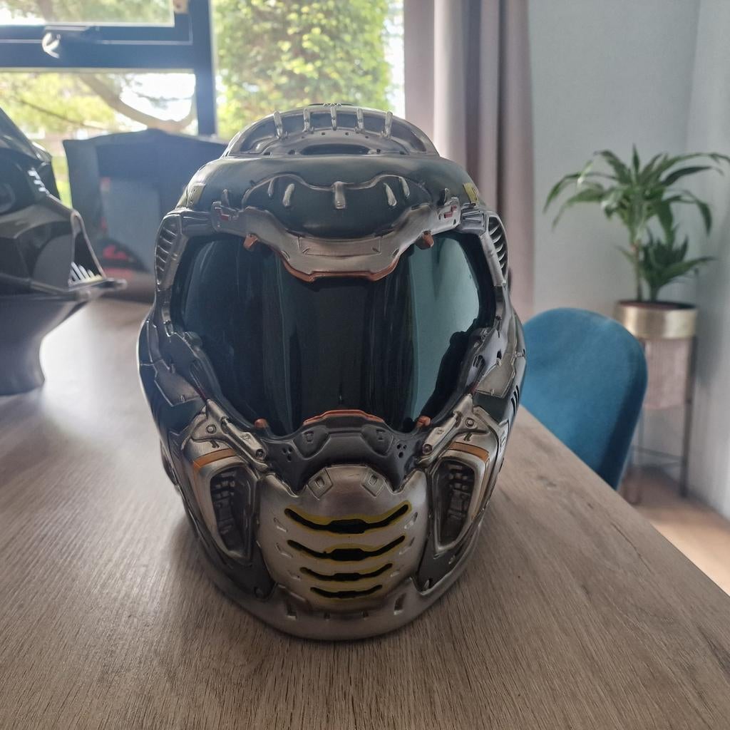Doom slayer helm cosplay, Ophalen of Verzenden, Zo goed als nieuw