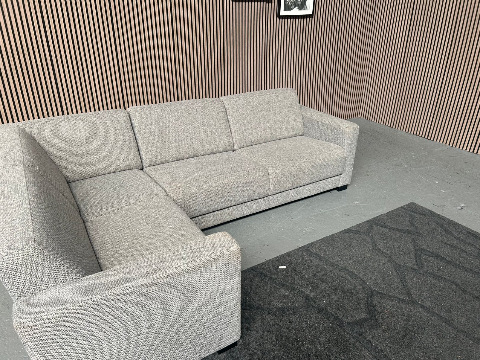 GRATIS LEVERING GRIJZE HOEKBANK 254X177 GEREINIGD, 250 tot 300 cm, Grijs hoekbank, Hoekbank, Ophalen of Verzenden