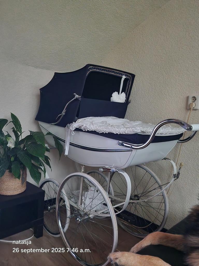 Mooie Engelse Wilson Silver Shadow kinderwagen, Kinderen en Baby's, Kinderwagens en Combinaties, Ophalen of Verzenden, Zo goed als nieuw