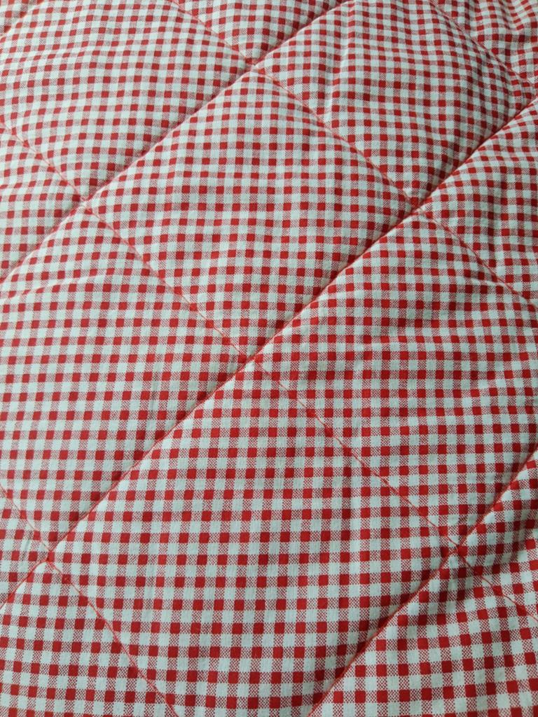 Mooie sprei/ plaid patchwork, klein rood wit ruitje Essenza, Huis en Inrichting, Slaapkamer | Beddengoed, Ophalen of Verzenden