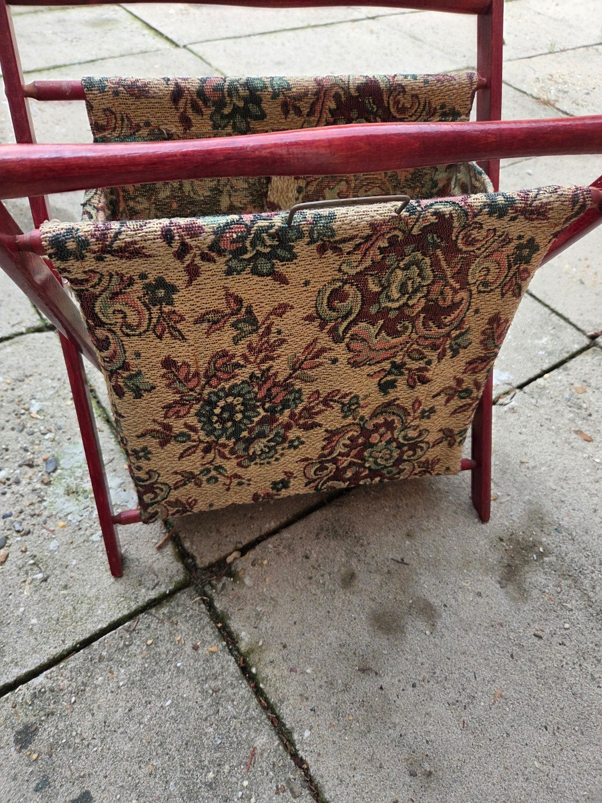 Retro Krantenbak / Lectuurbak met Bloemenprint, Gebruikt, Hout, Krantenbak, Geschikt voor vinyl