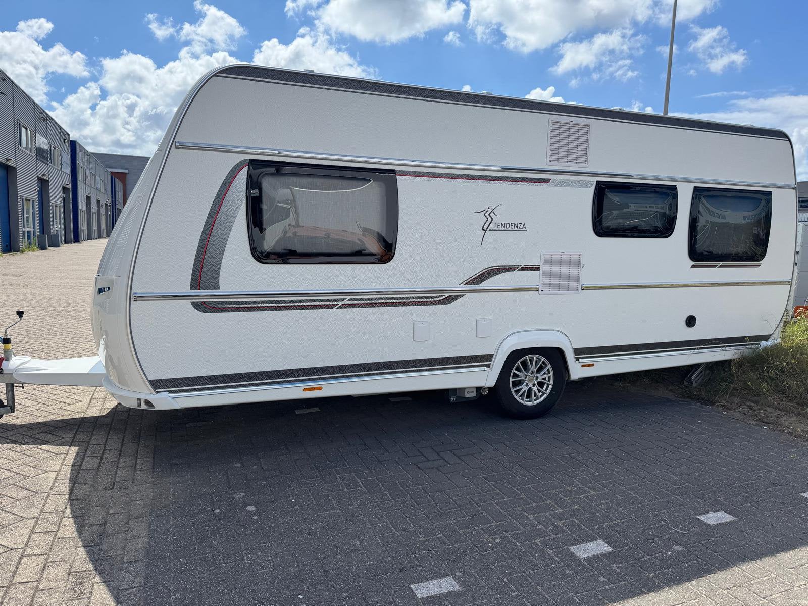 Tendenza 515, Rondzit, Particulier, Schokbreker, Fendt