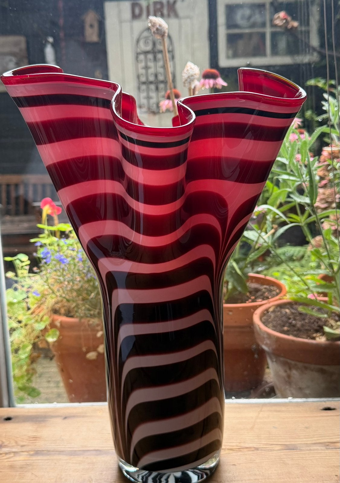 Glazen vaas "Stripes" van Loranto glasfabriek, Ophalen of Verzenden, Zo goed als nieuw, Wit