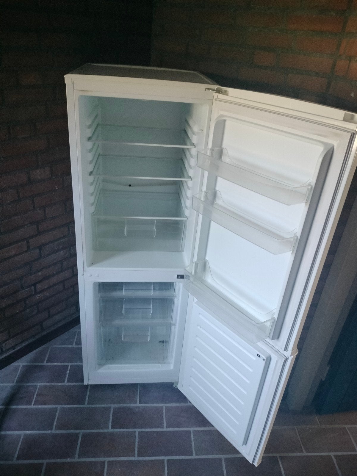 koelvries combinatie hoogte 145cm, breed 51cm, diep60cm, Witgoed en Apparatuur, Vriezers en Diepvrieskisten, Ophalen, Gebruikt