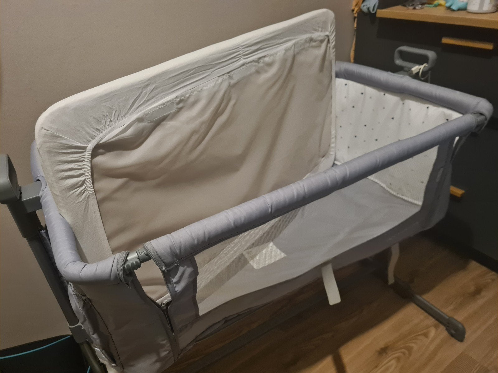Kinderkraft Co-sleeper/Reisbedje - Zo goed als nieuw, Kinderen en Baby's, Babywiegjes en Ledikanten, Ophalen, Zo goed als nieuw