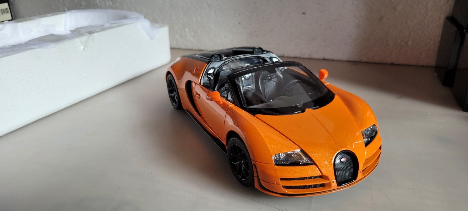 Rastar Bugatti Veyron 16.4 Grand Sport Vitesse, Ophalen of Verzenden, Zo goed als nieuw, Auto, Overige merken