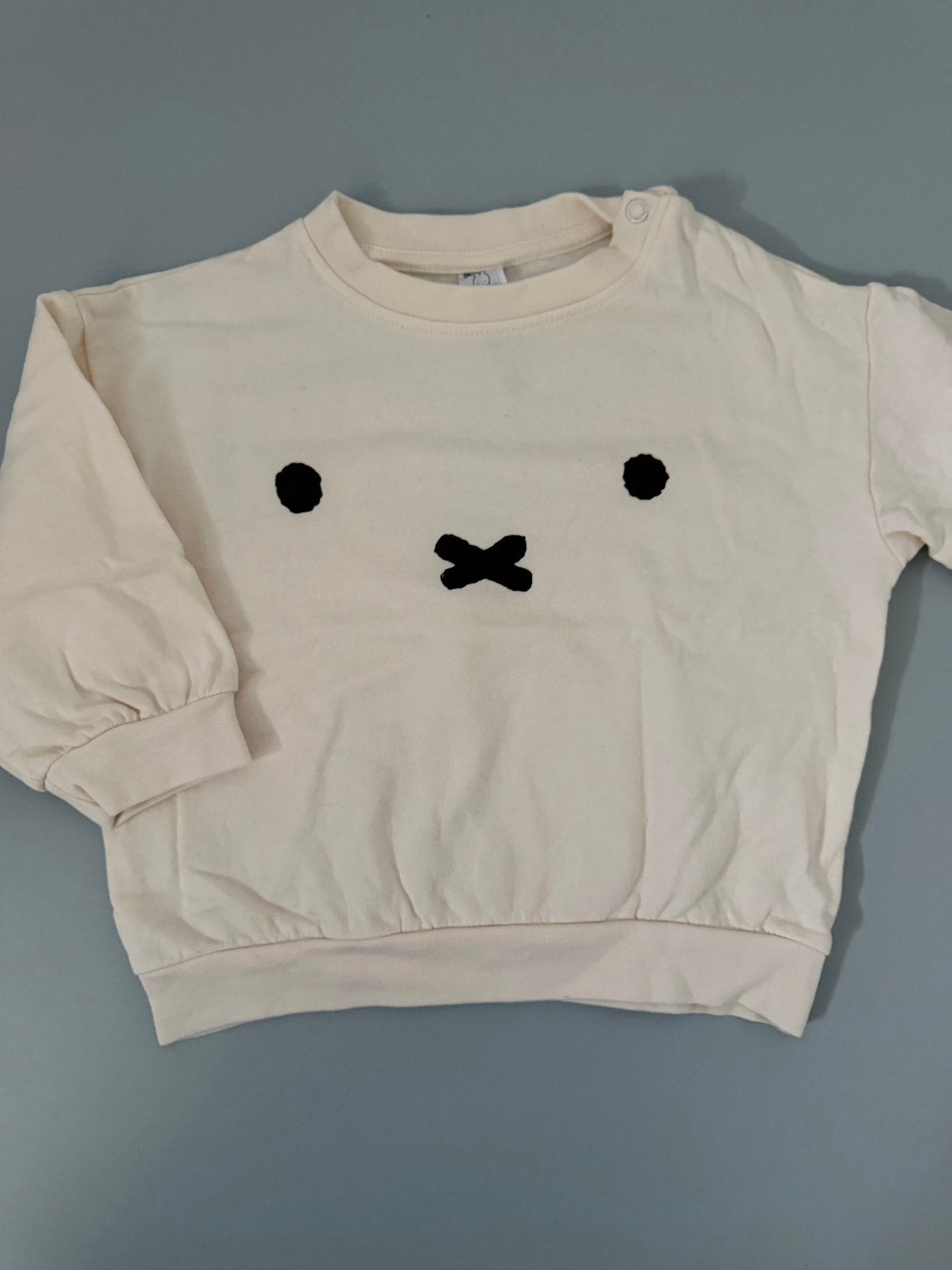 Nijntje Miffy sweater 86, Kinderen en Baby's, Ophalen of Verzenden, Nieuw, Meisje, Truitje of Vestje