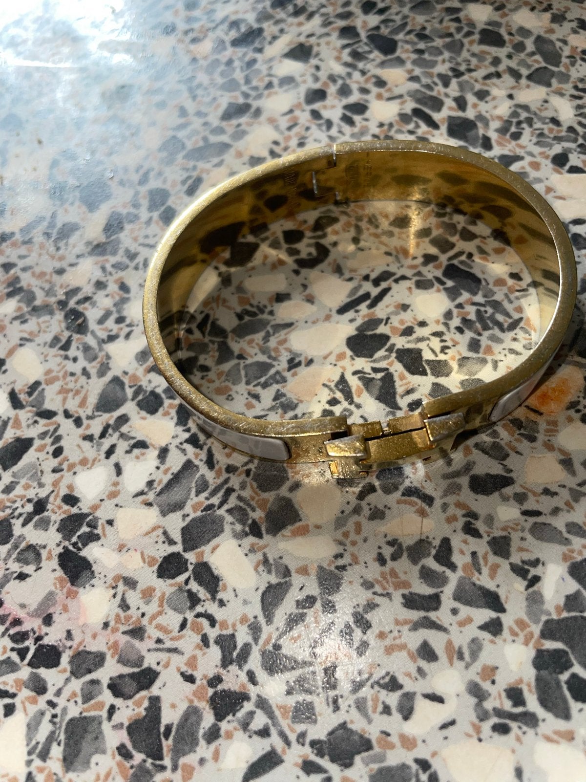 Hermès Clic H Armband Unisex - Wit en Goud, Ophalen of Verzenden, Gebruikt, Wit, Overige materialen