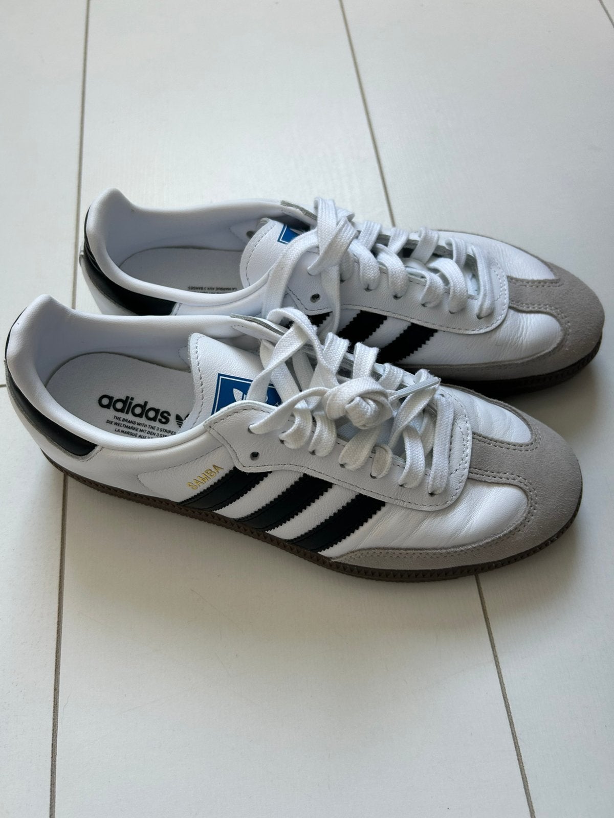 Adidas samba NIEUW! 1x gedragen, Ophalen of Verzenden, Zo goed als nieuw, Wit, Sneakers of Gympen