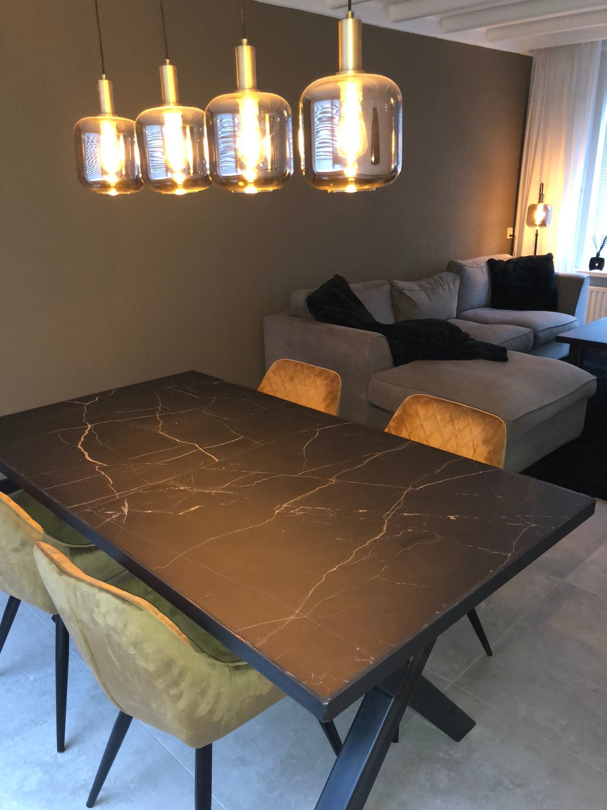 Zwarte marmerlook eettafel met zwarte stalen poten 180x100, Huis en Inrichting, Tafels | Eettafels, Ophalen, Zo goed als nieuw