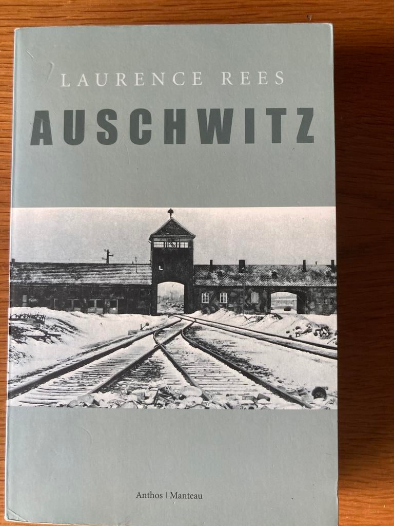 Auschwitz, Boeken, Tweede Wereldoorlog, Ophalen of Verzenden, Zo goed als nieuw, Overige onderwerpen