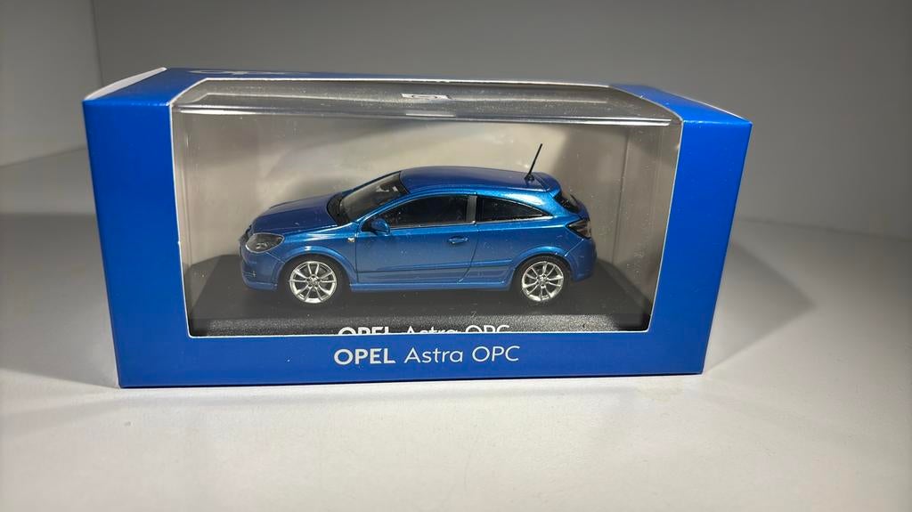Opel astra opc minichamps 1.43, Hobby en Vrije tijd, Auto, Ophalen of Verzenden, MiniChamps, A