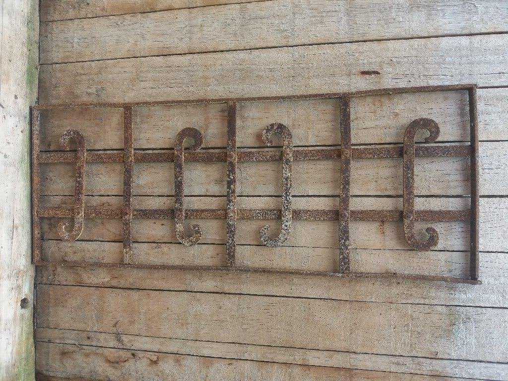 1 antiek sierhek 920x360 mm., Tuin en Terras, Ophalen of Verzenden, Gebruikt, IJzer, Sierhekwerk