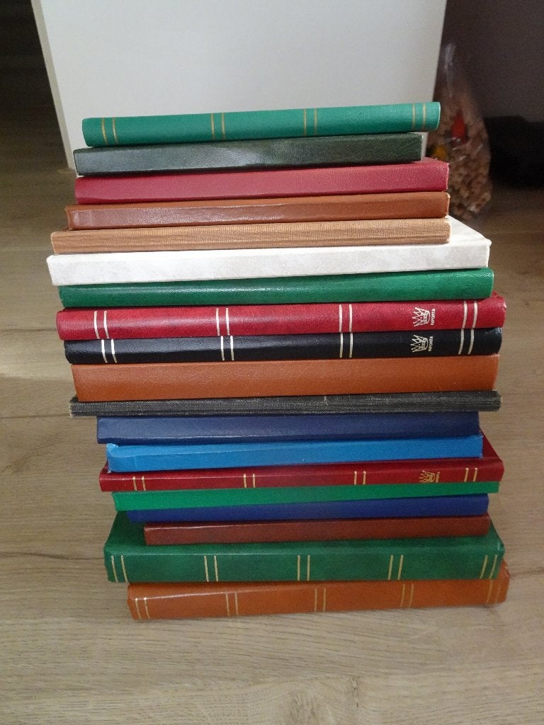 19 lege postzegelalbums, Ophalen of Verzenden, Verzamelalbum