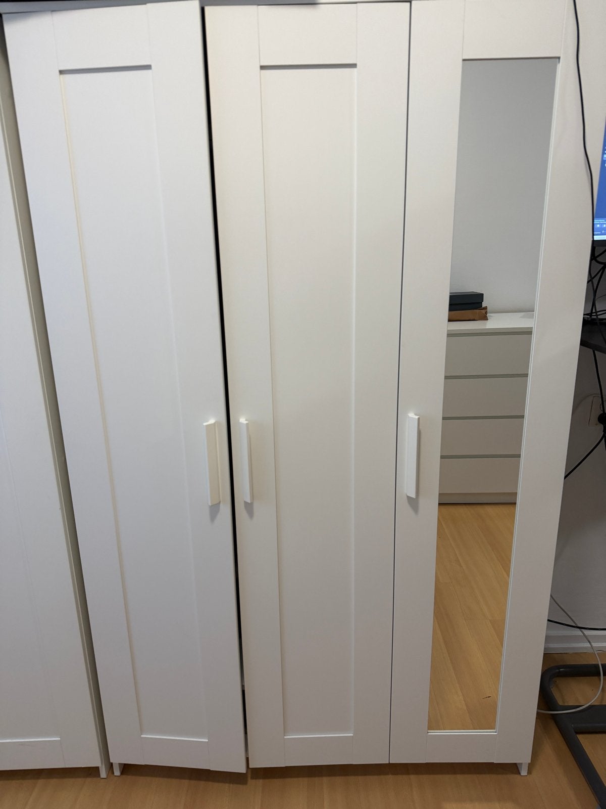IKEA Kleerkast met spiegeldeur - Wit, Huis en Inrichting, Ophalen, 100 tot 150 cm, Zo goed als nieuw, 150 tot 200 cm