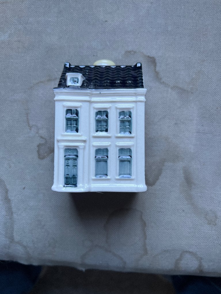 Bols KLM Huisje 98 Gevuld, Verzamelen, Ophalen of Verzenden, Zo goed als nieuw, 81 t/m 91, Gevuld