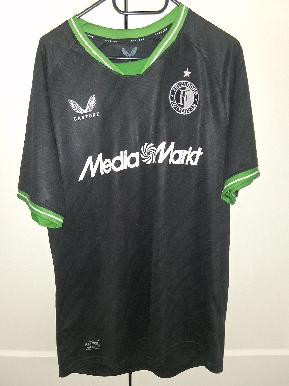 Feyenoord shirt maat L, Maat 52/54 (L), Castore, Zwart, Ophalen of Verzenden