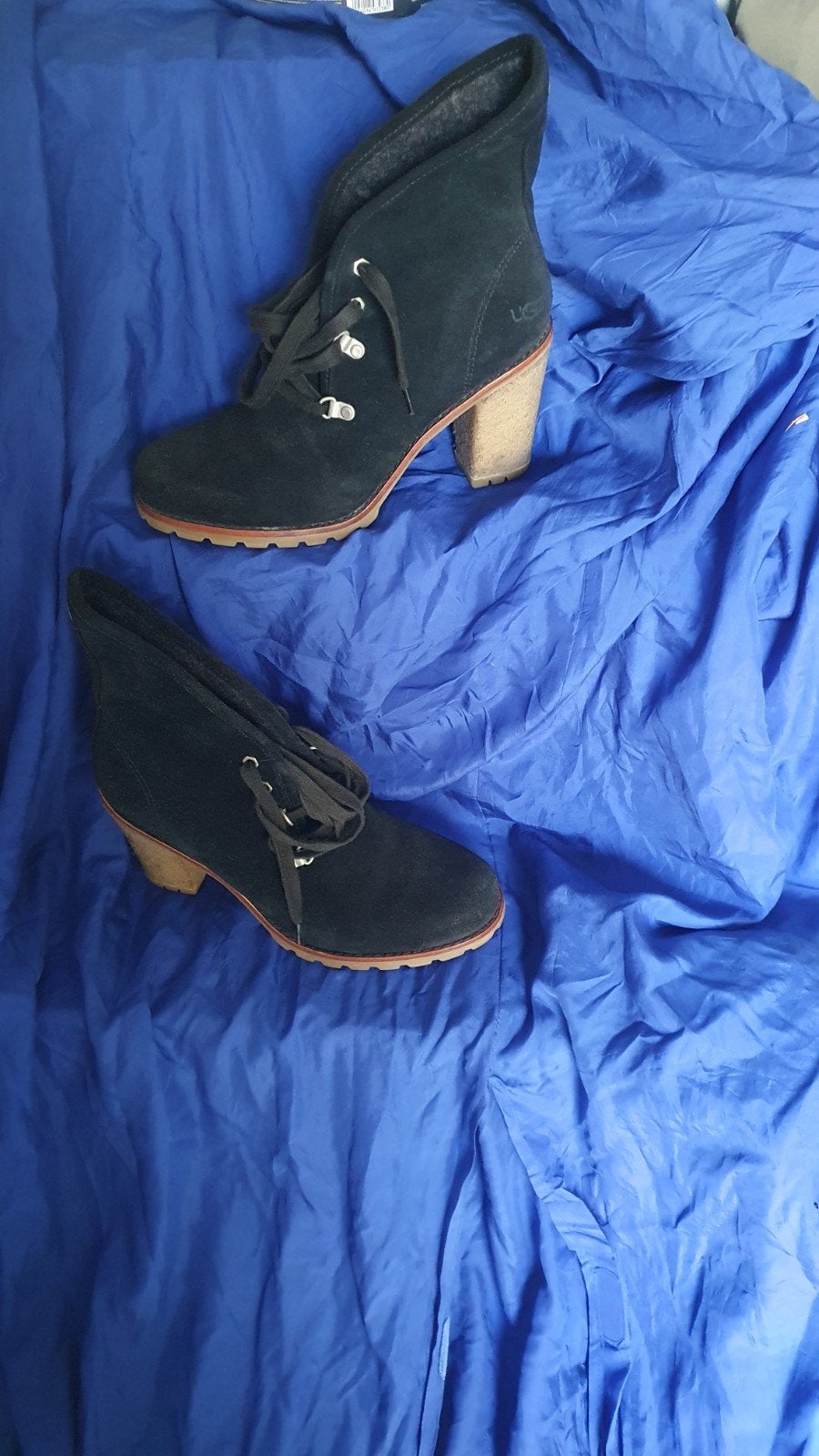 Zwarte UGG Enkellaarzen Maat 40 - Zo goed als nieuw, Ophalen, UGG, Zwart, Lage of Enkellaarzen