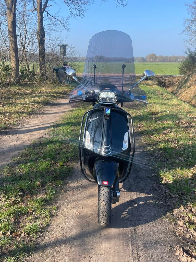 Piaggio Vespa Sprint 50, Fietsen en Brommers, Scooters | Vespa, Ophalen, Maximaal 45 km/u, Vespa S, Zo goed als nieuw