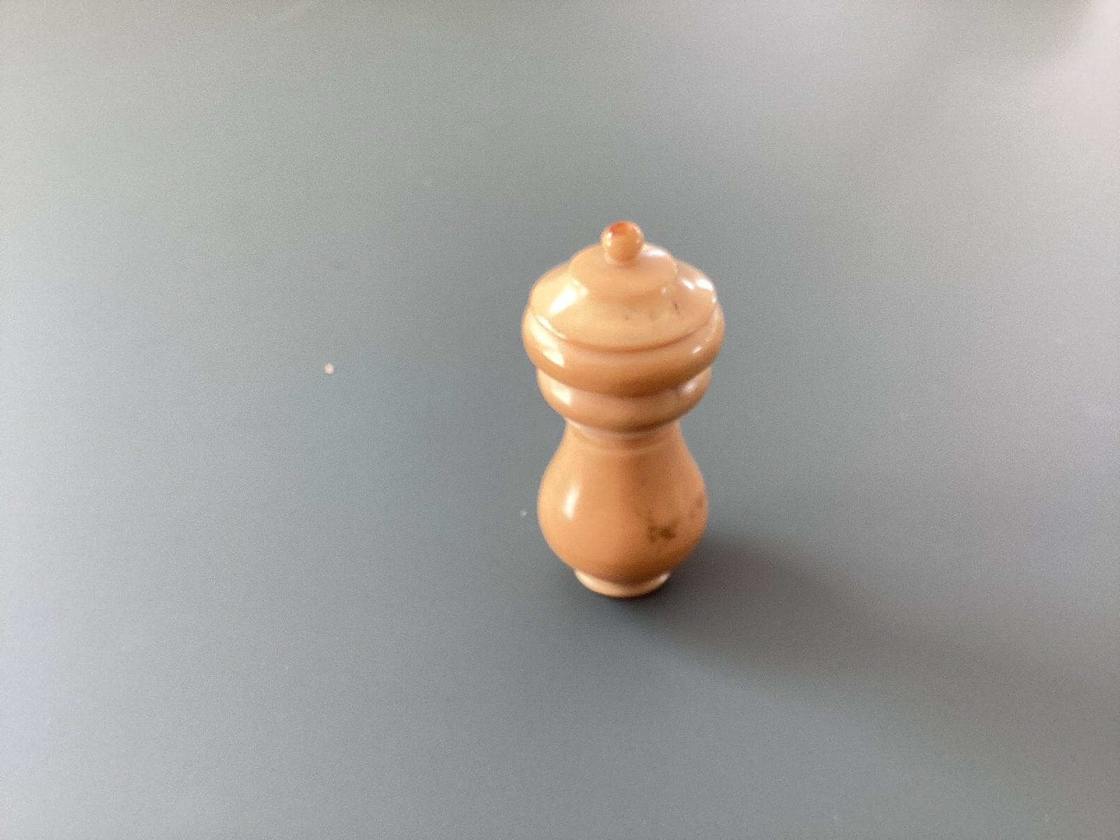Antieke miniatuur tondeldoos  van been, Antiek en Kunst, Antiek | Goud en Zilver, Ophalen of Verzenden