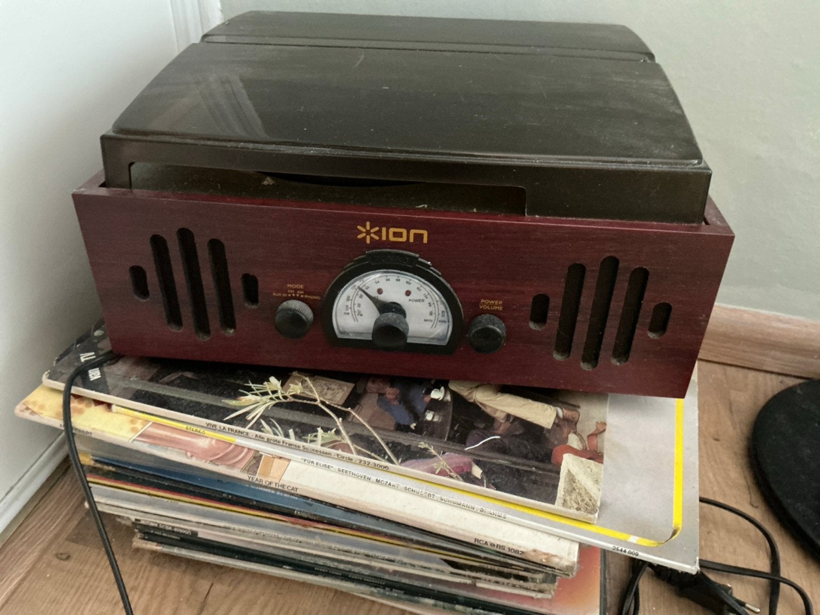 Ion Trio LP Platenspeler met Radio en Aux-in, Audio, Tv en Foto, Ophalen, Gebruikt, Platenspeler, Overige merken
