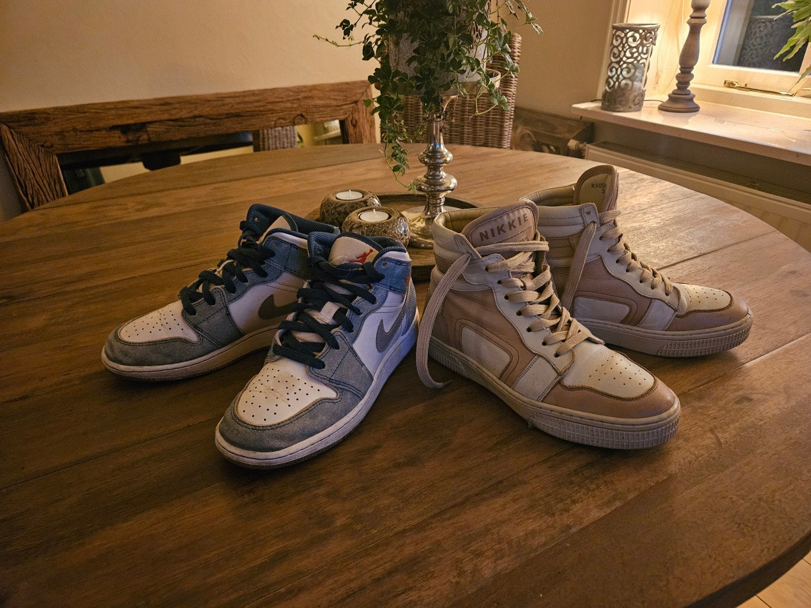 Sneakers halfhoog Nike en Nikkie, Beige, Ophalen of Verzenden, Sneakers of Gympen, Nike en Nikkie