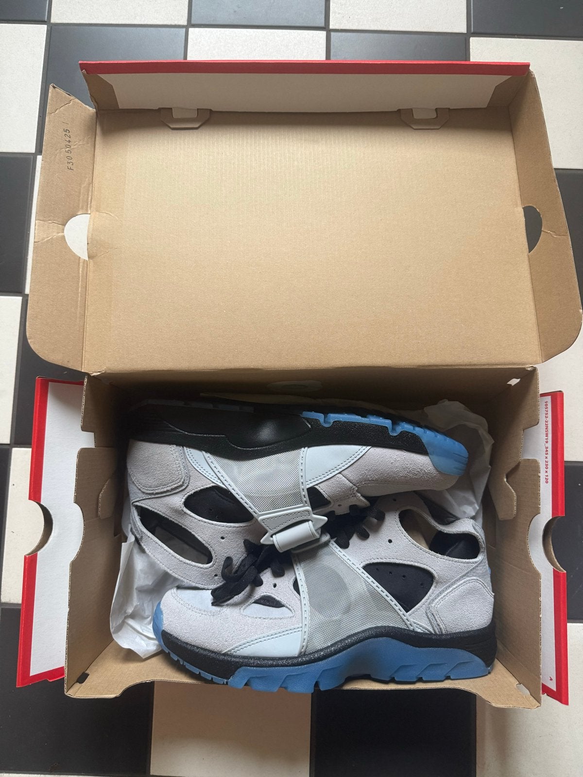 Nieuwe Nike Air Trainer Huarache - Maat 43, Ophalen of Verzenden, Nieuw, Overige kleuren, Sneakers of Gympen