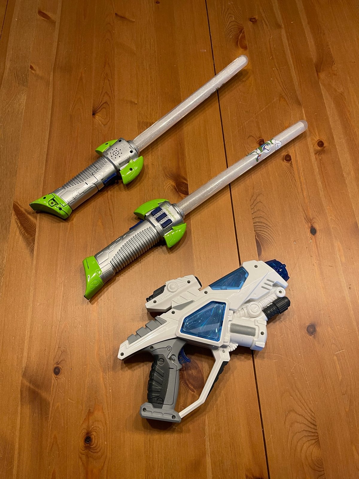 Buzz Lightyear Lichtzwaarden & Blaster (Toy Story), Verzamelen, Disney, Ophalen, Overige figuren, Gebruikt, Overige typen