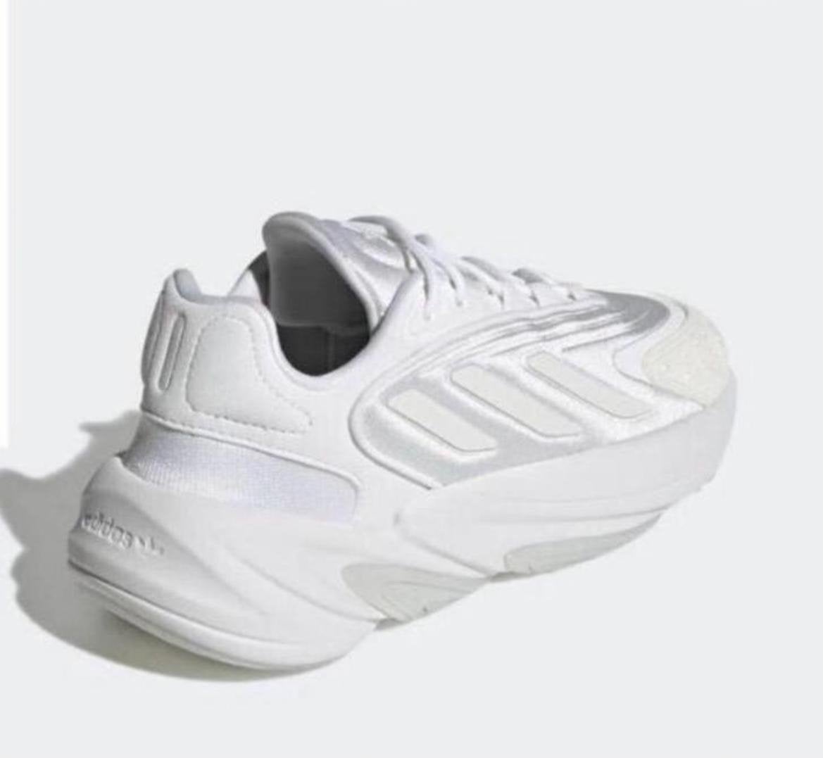 Nieuwe Adidas sneakers wit met roze details Adiprene Oz, Wit, Nieuw, Ophalen of Verzenden, Sneakers of Gympen