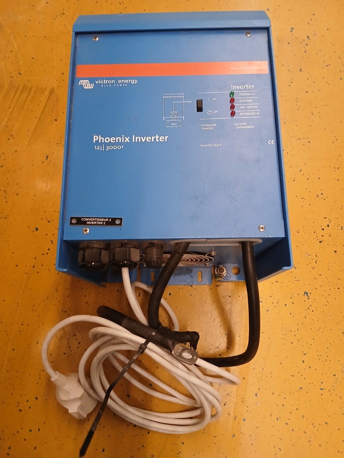 VICTRON Phoenix 12/3000, Watersport en Boten, Navigatiemiddelen en Scheepselektronica, Ophalen of Verzenden, Overige typen