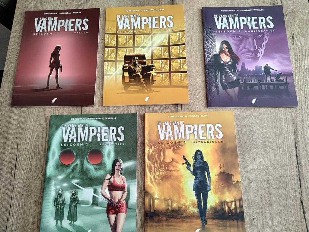 De Zang van de Vampiers - Seizoen 2 (5 delen), Boeken, Complete serie of reeks, Ophalen of Verzenden, Zo goed als nieuw, Corbeyran, Guérineau, Hedon, Fayrelle, Ruty