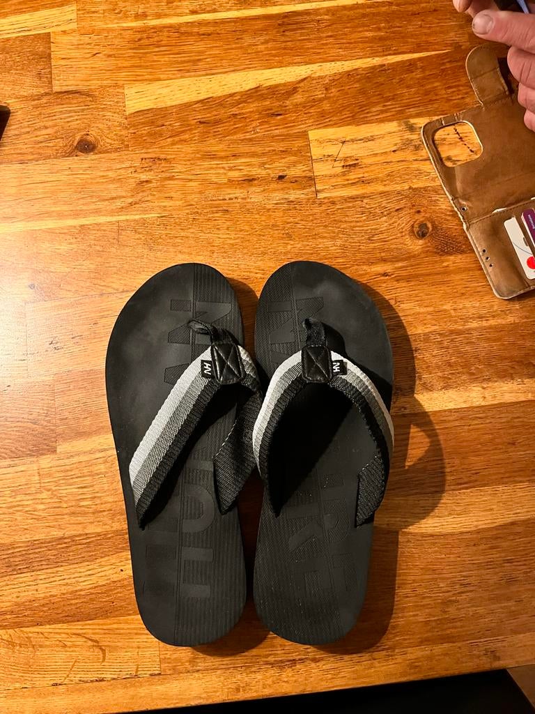 ANWB Teenslippers Maat 42 heren, Slippers, Zwart, Ophalen of Verzenden, Zo goed als nieuw