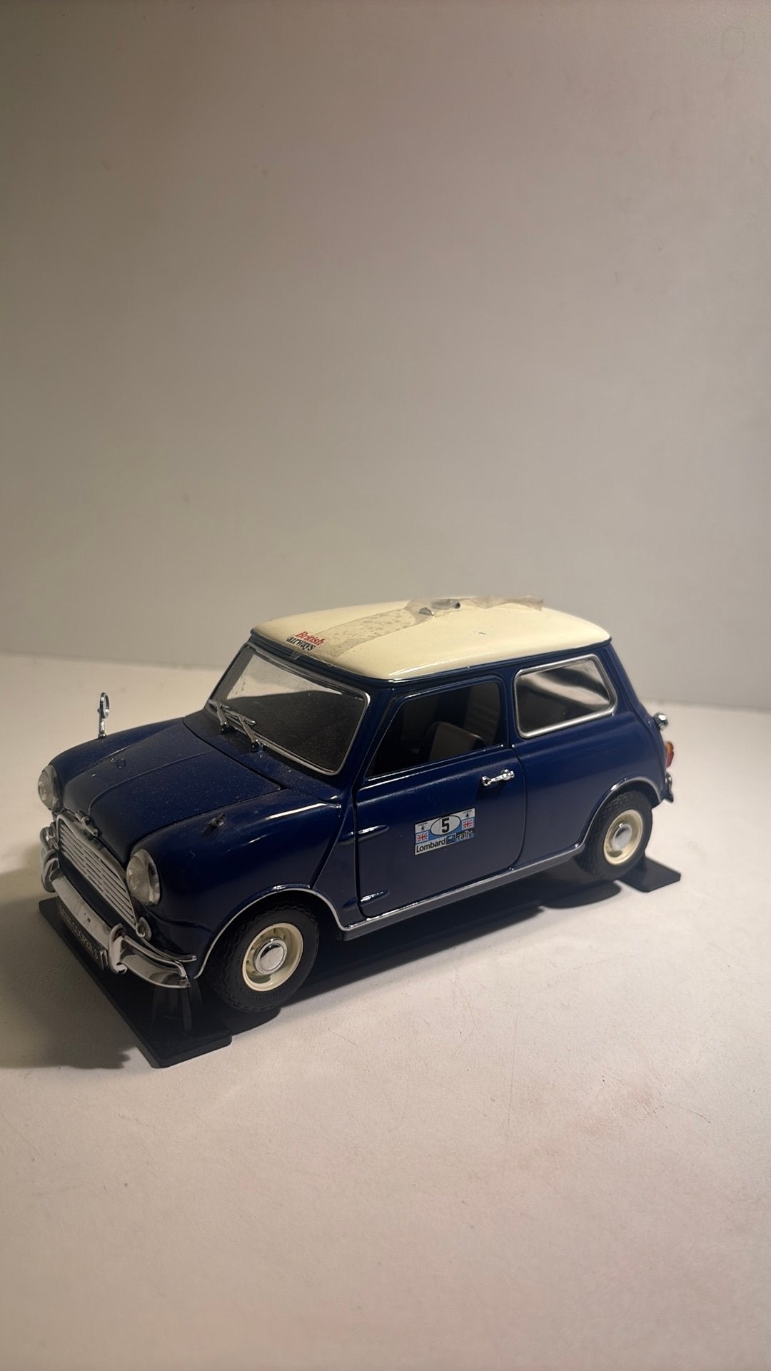 Mini cooper s british airways rally Kyosho 1.18, Kyosho, Ophalen of Verzenden, A, A