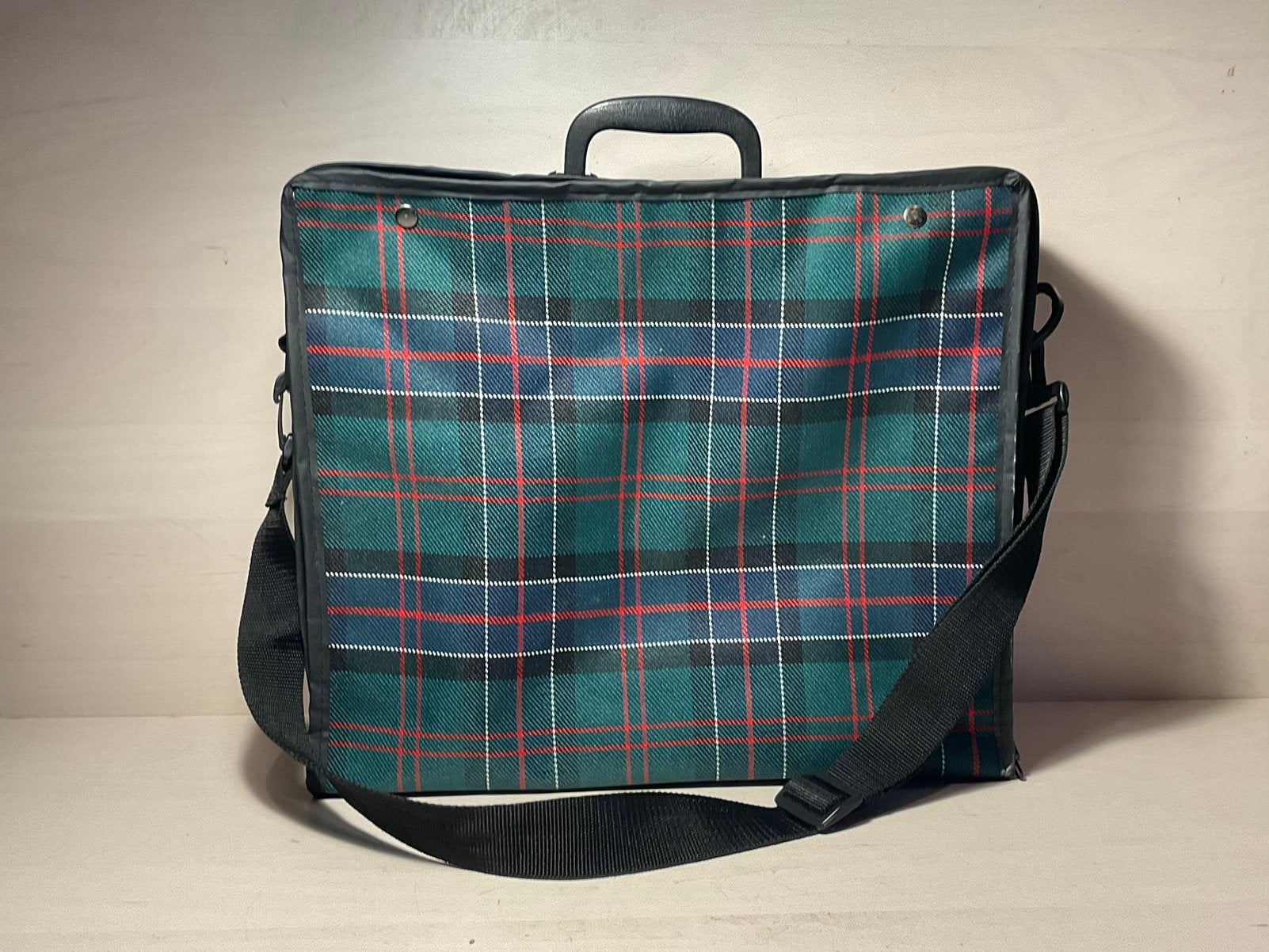 Vouwkoffertje met schouderband 44 x 33 x 14 cm, Sieraden, Tassen en Uiterlijk, Ophalen of Verzenden, Zo goed als nieuw, Zacht kunststof