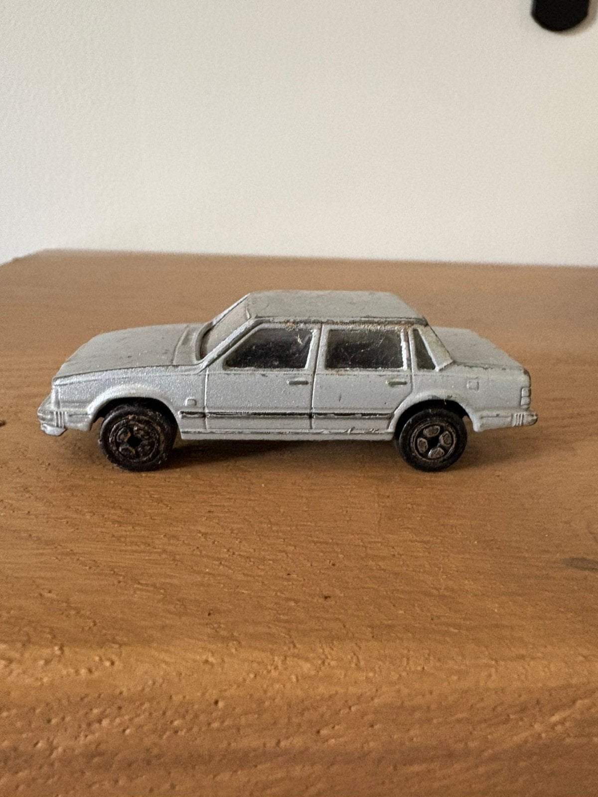Corgi Juniors Volvo 740/760, Ophalen of Verzenden, Gebruikt, Auto
