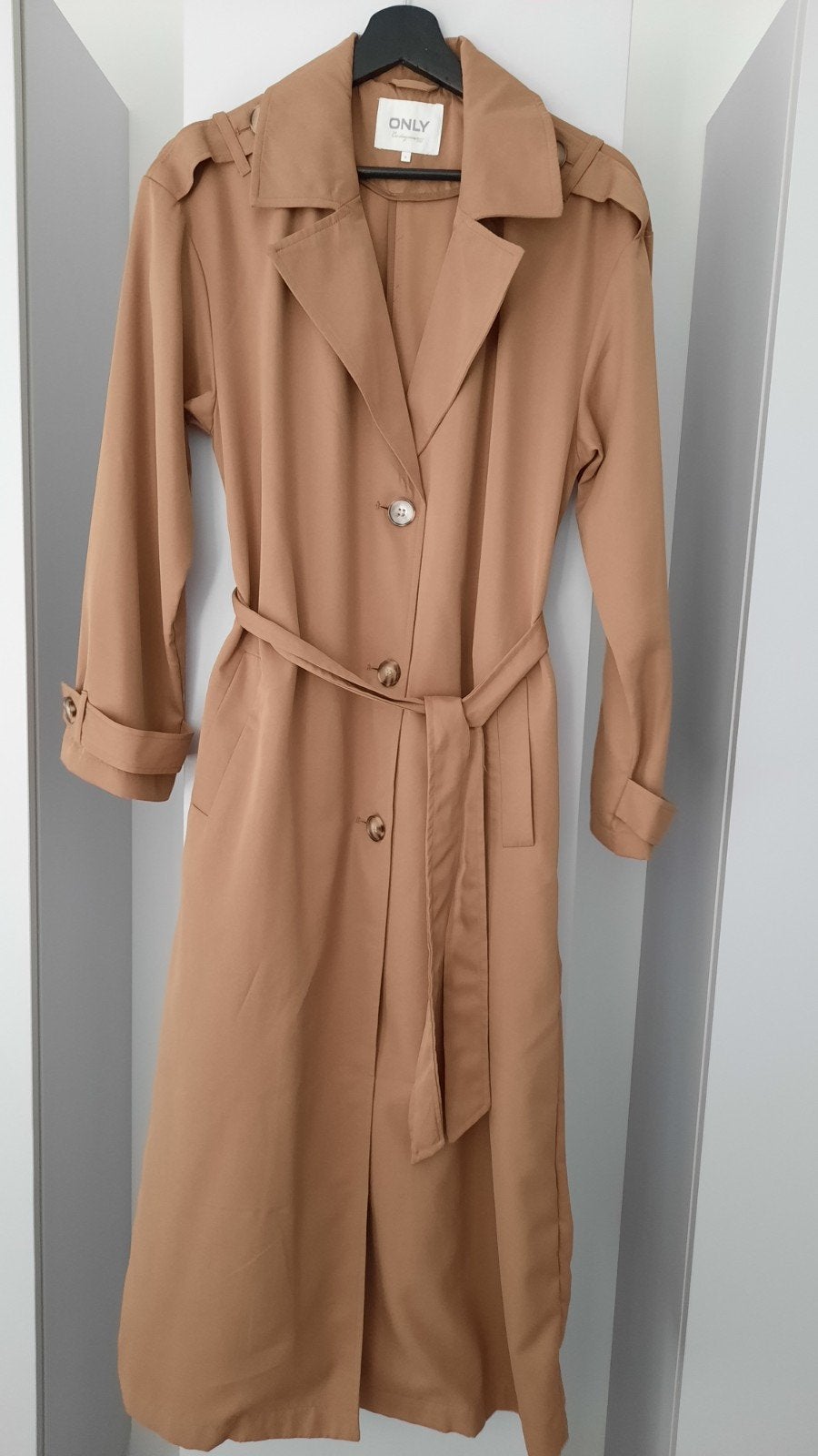 ONLY Trenchcoat in Cognackleur - Maat S, Bruin, Ophalen of Verzenden, Maat 36 (S), ONLY