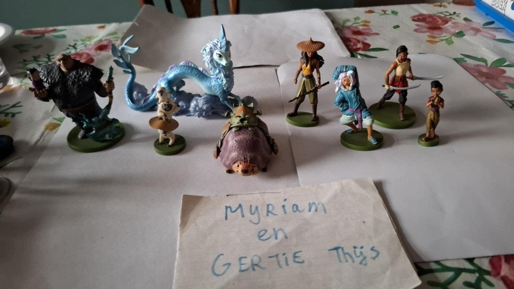 Disney Raya and the Last Dragon figure set, Ophalen of Verzenden, Overige figuren, Zo goed als nieuw, Beeldje of Figuurtje