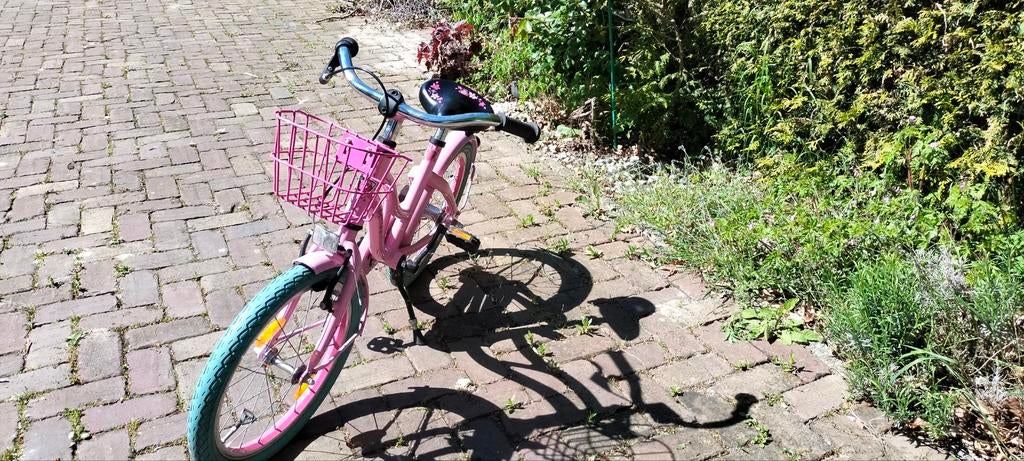 Roze kinderfiets met mandje -  weinig gebruikt, Fietsen en Brommers, Fietsen | Kinderfietsjes, Ophalen, Gebruikt, 16 tot 20 inch