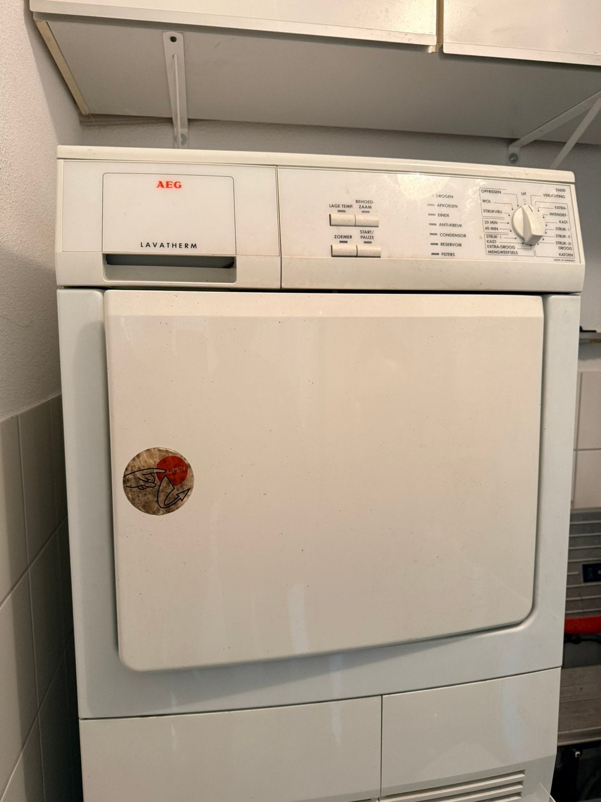 Te koop AEG T55600 - Condensdroger, Witgoed en Apparatuur, Ophalen, 6 tot 8 kg, Zo goed als nieuw, 85 tot 90 cm
