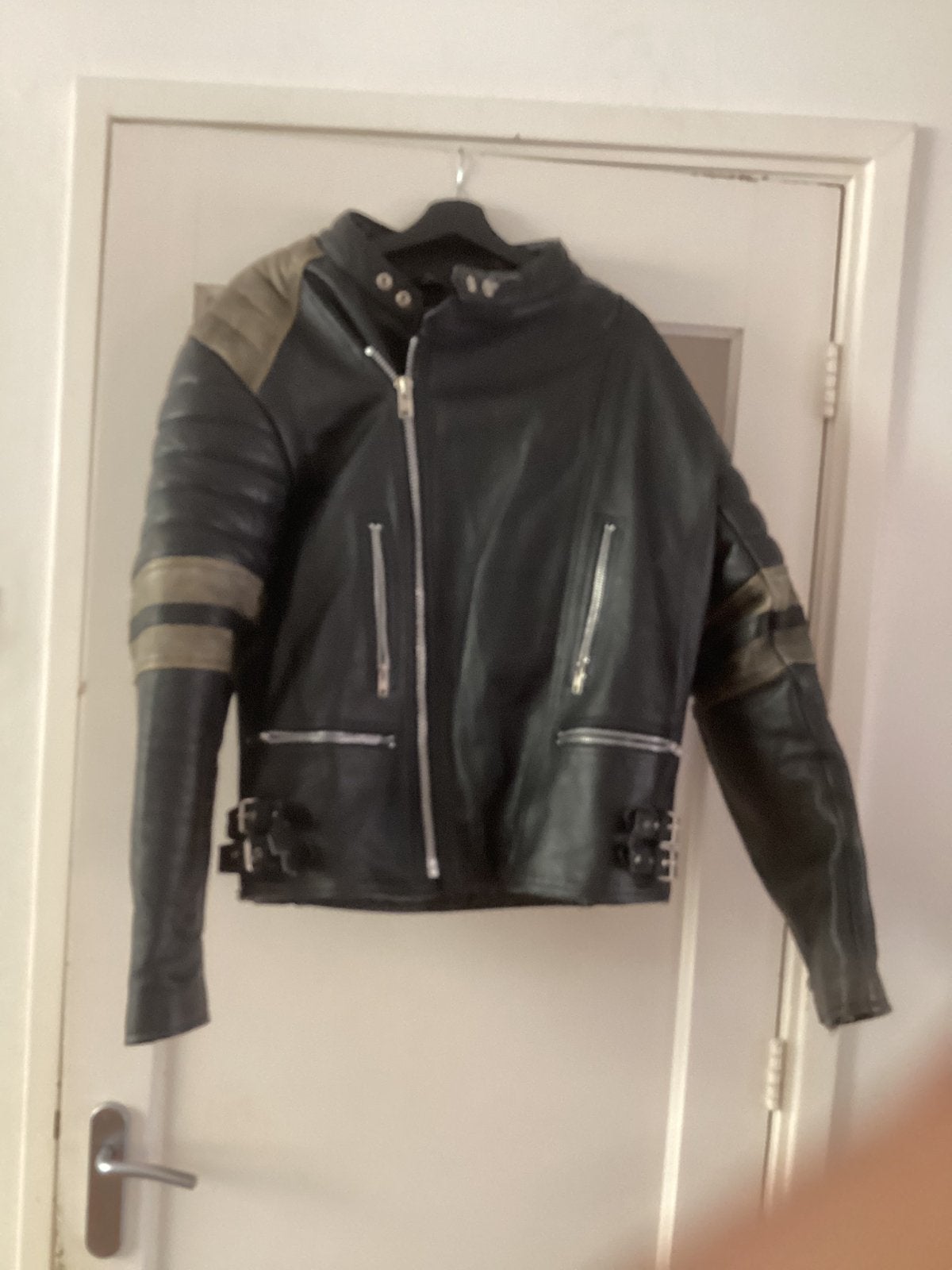 Lederen motorjas echt leer bescherming rug,schouders enz XL, Motoren, Kleding | Motorkleding, Ophalen of Verzenden, Tweedehands