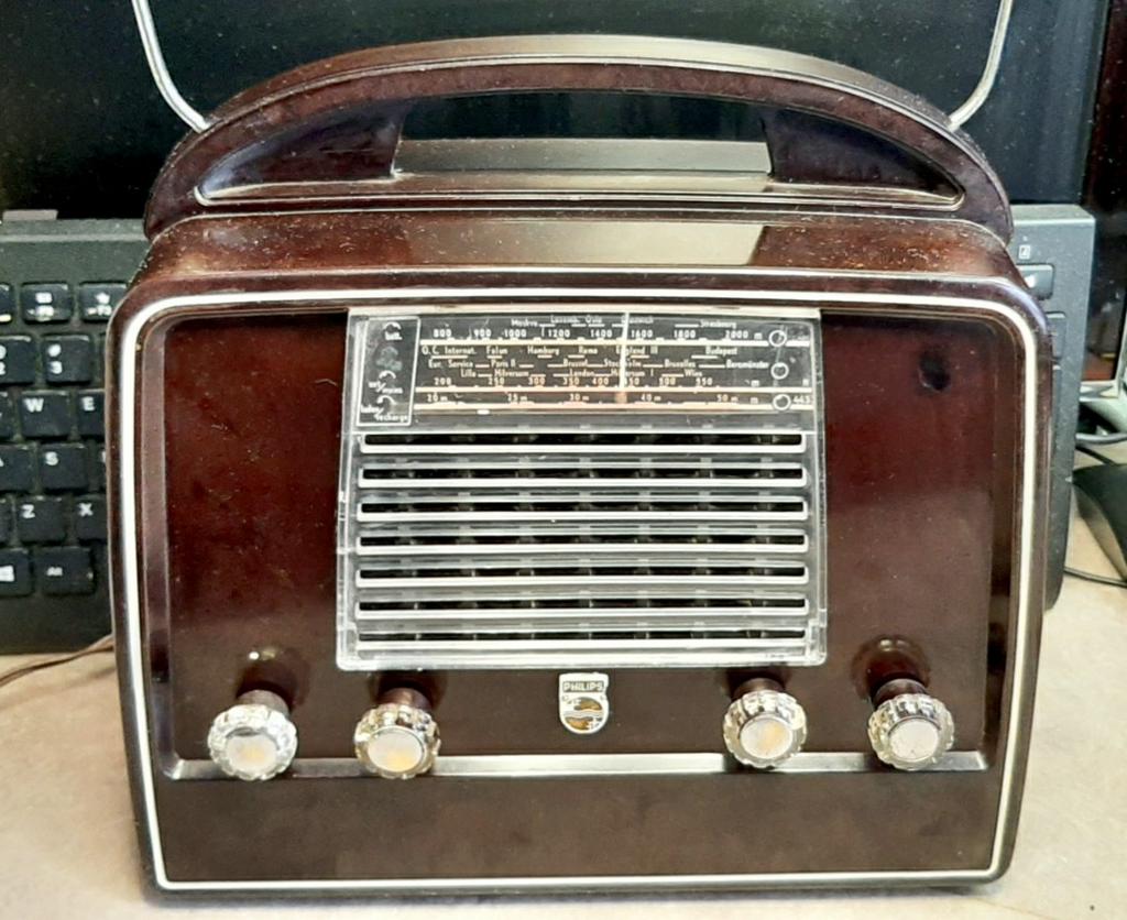 Philips LX434AB Portable  radio, Ophalen of Verzenden
